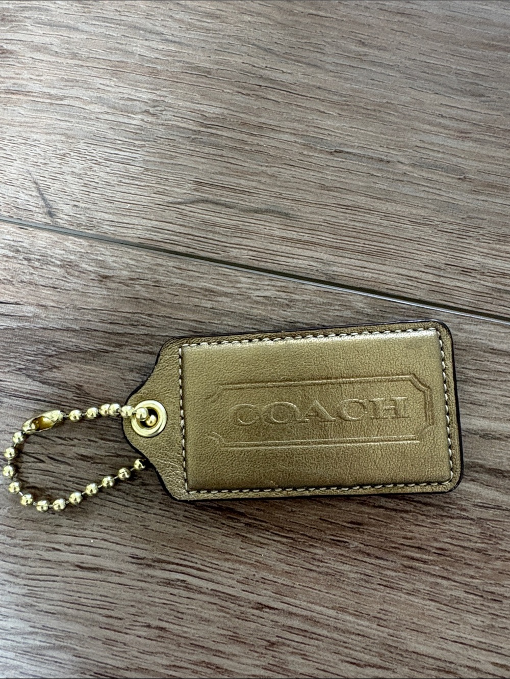Coach Vintage Y2K Authentic Large Metallic Gold Leather Hangtag Key Tag